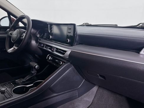 Used 2023 Kia K5 LXS image 29