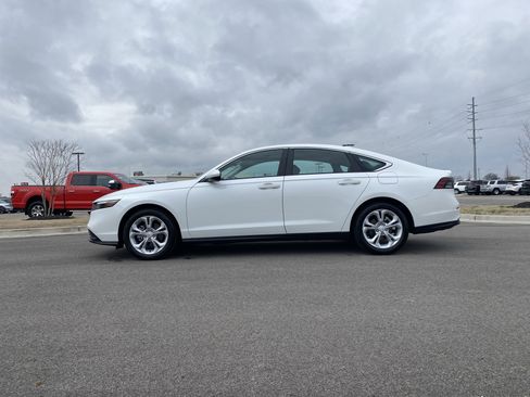 Certified 2023 Honda Accord LX image 2