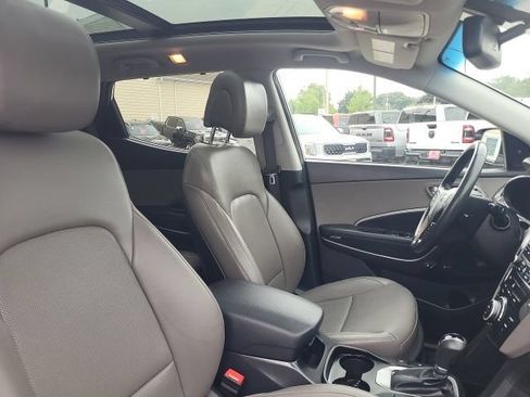 Used 2018 Hyundai Santa Fe Sport w/ 2.4L Tech Package 04 AWD/4WD image 18