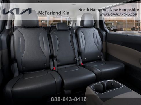 New 2026 Kia Carnival EX image 17