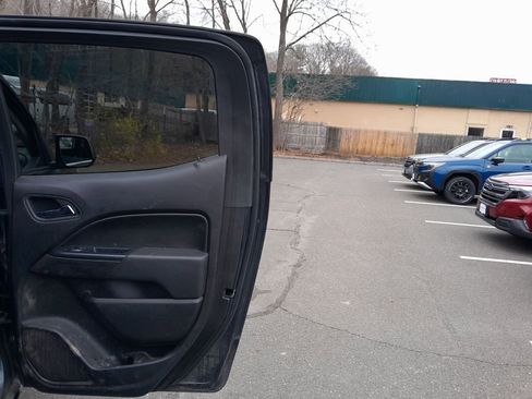 Used 2019 Chevrolet Colorado LT w/ LT Convenience Package AWD/4WD image 33