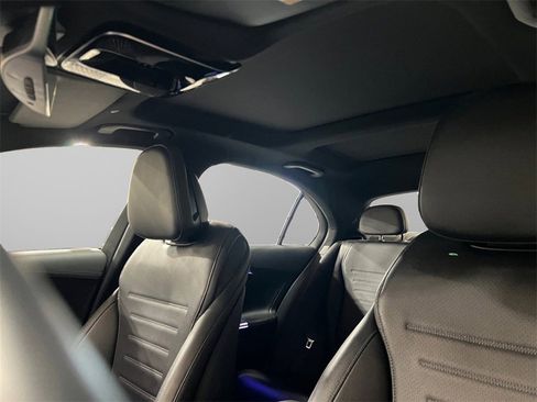 Used 2022 Mercedes-Benz C 300 4MATIC Sedan image 41