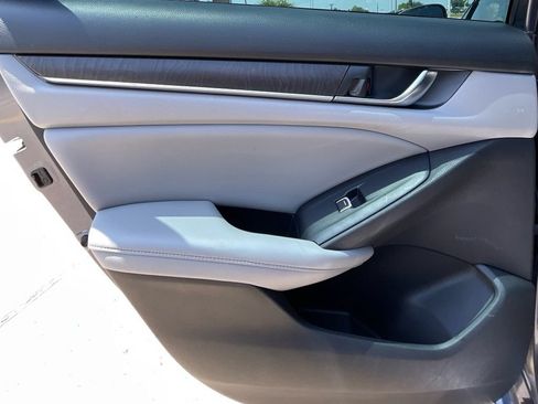 Used 2020 Honda Accord EX-L image 32