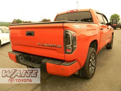 Used 2017 Toyota Tundra Limited w/ Limited Premium Package AWD/4WD image 2