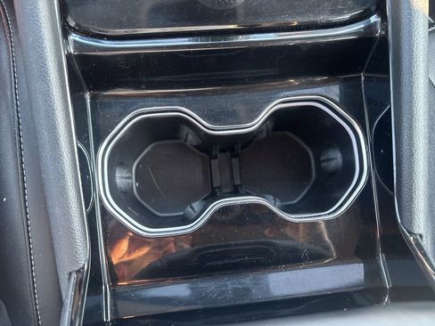 Used 2022 Jeep Grand Cherokee L Limited image 34