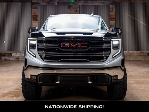 Used 2024 GMC Sierra 1500 SLT w/ SLT Premium Plus Package AWD/4WD image 4