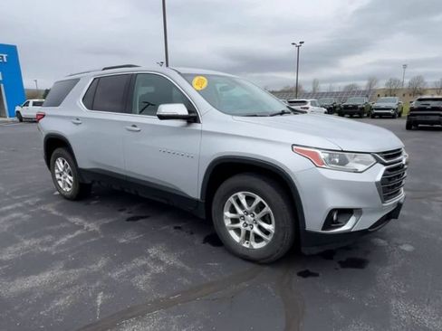 Used 2018 Chevrolet Traverse LT AWD/4WD image 2