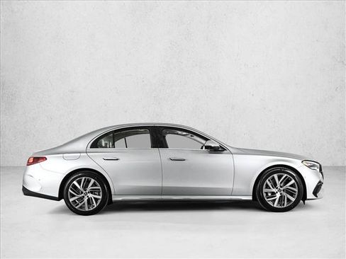 New 2026 Mercedes-Benz E 450 4MATIC Sedan image 4