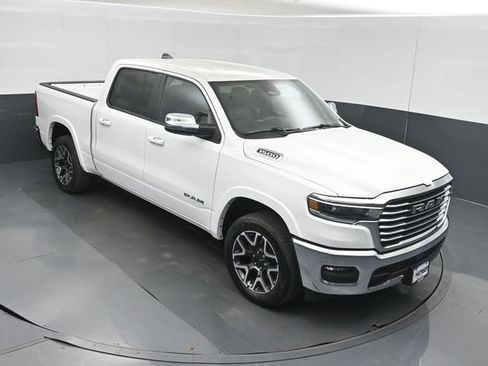 Used 2026 RAM 1500 Laramie AWD/4WD image 43