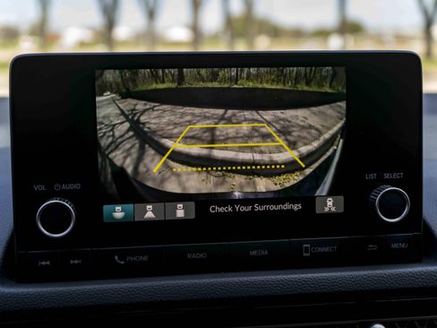 Used 2025 Honda Civic Sport image 31