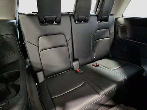 Used 2024 Nissan Pathfinder Platinum AWD/4WD image 26
