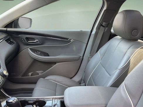 Used 2014 Chevrolet Impala LTZ image 12