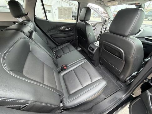 Used 2022 GMC Terrain SLT w/ Tech Package AWD/4WD image 29