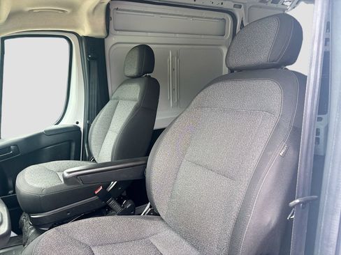 Used 2024 RAM ProMaster 2500 w/ Upfitter's Prep Package FWD image 18