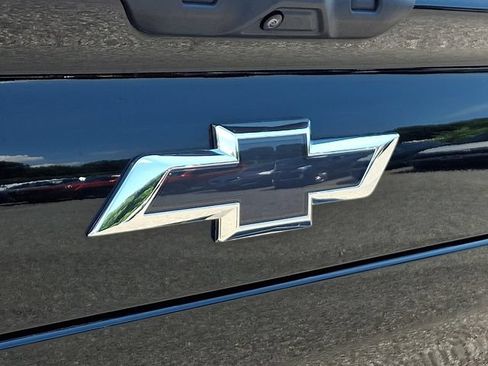 Used 2025 Chevrolet Silverado EV RST AWD/4WD image 32