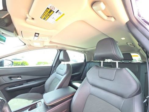 Used 2024 Nissan Ariya AWD image 14