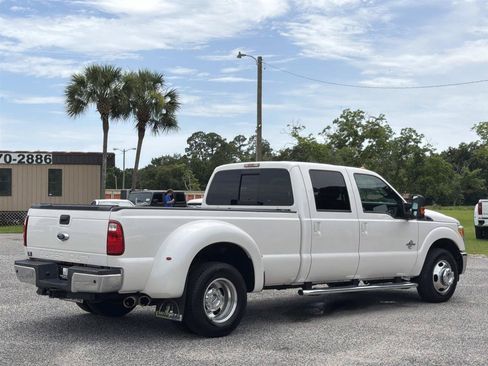 Used 2016 Ford F350 Lariat w/ Lariat Interior Package RWD image 5