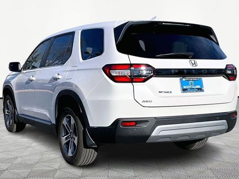 Certified 2025 Honda Pilot EX-L image 4