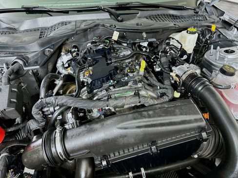 Used 2025 Ford Mustang Premium image 29