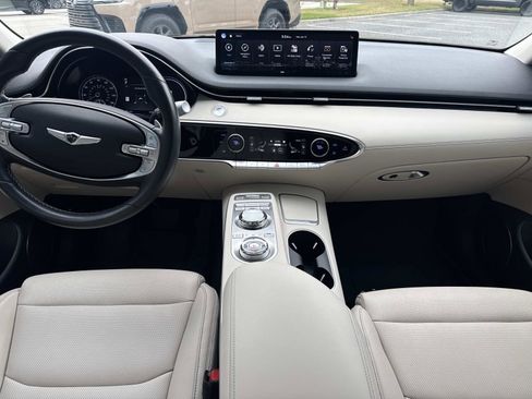 Used 2023 Genesis GV70 2.5T w/ Select Package image 16