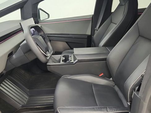 Used 2024 Tesla Cybertruck AWD Crew Cab image 13