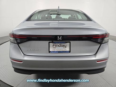 Certified 2025 Honda Accord LX image 5