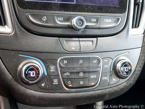 Used 2023 Chevrolet Malibu LT FWD image 17