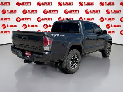 Used 2020 Toyota Tacoma TRD Sport w/ Technology Package RWD image 5