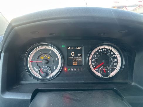 Used 2017 RAM 3500 Tradesman w/ Chrome Appearance Group image 9