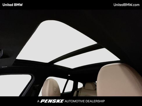 Certified 2023 BMW X4 xDrive30i w/ Premium Package image 12