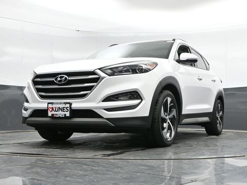 Used 2017 Hyundai Tucson Value AWD/4WD image 36