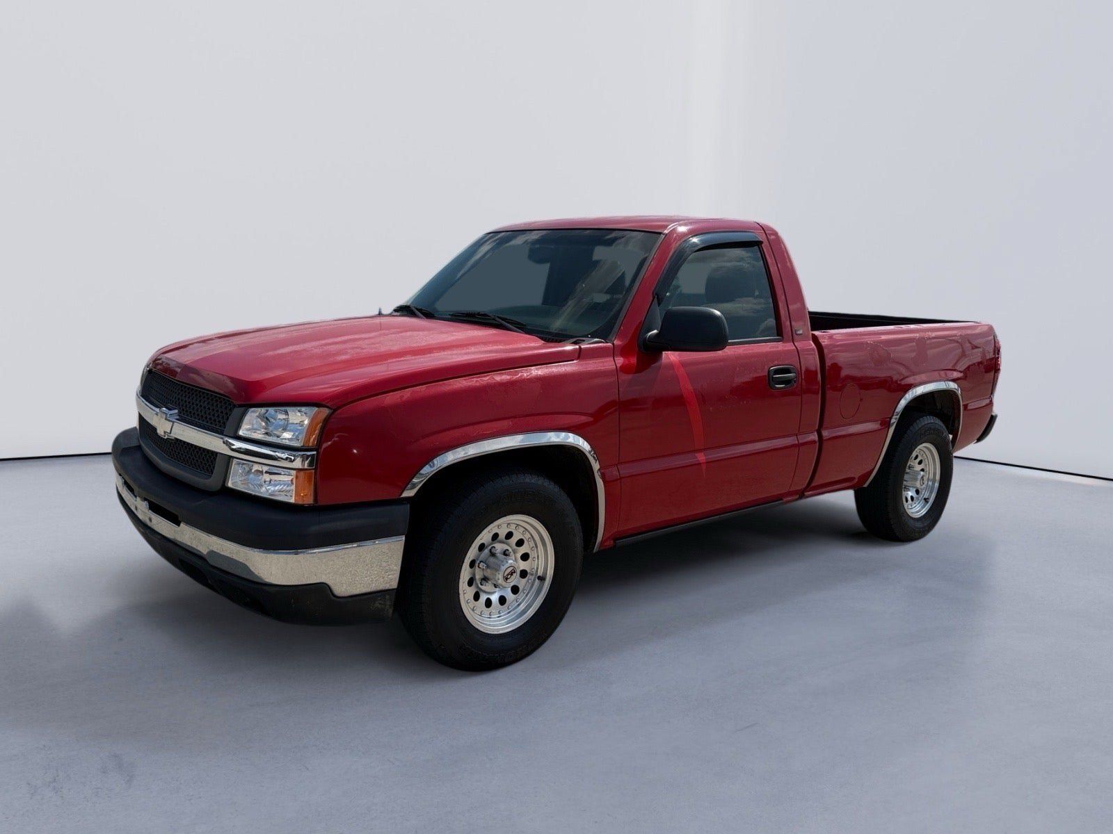 Used 2004 Chevrolet Silverado 1500 W/T RWD image 1