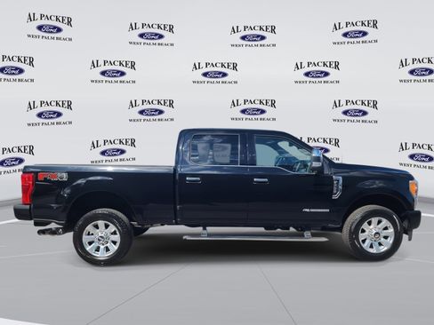 Used 2018 Ford F250 Platinum w/ Platinum Ultimate Package image 6