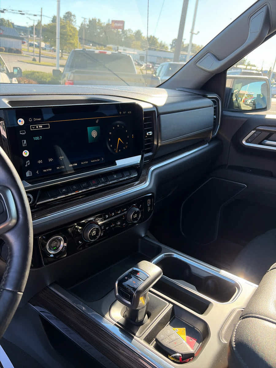Used 2022 Chevrolet Silverado 1500 RST AWD/4WD image 24