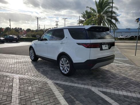 New 2025 Land Rover Discovery S AWD/4WD image 3
