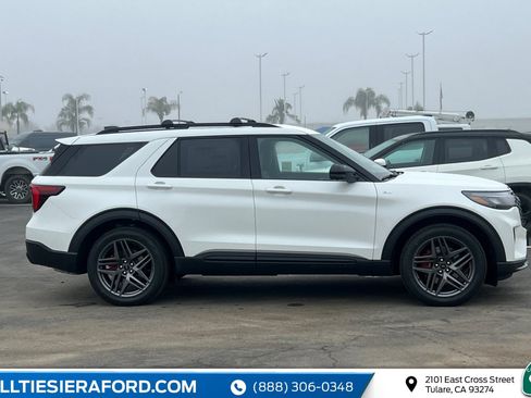 New 2026 Ford Explorer ST-Line w/ ST-Line Street Pack RWD image 5