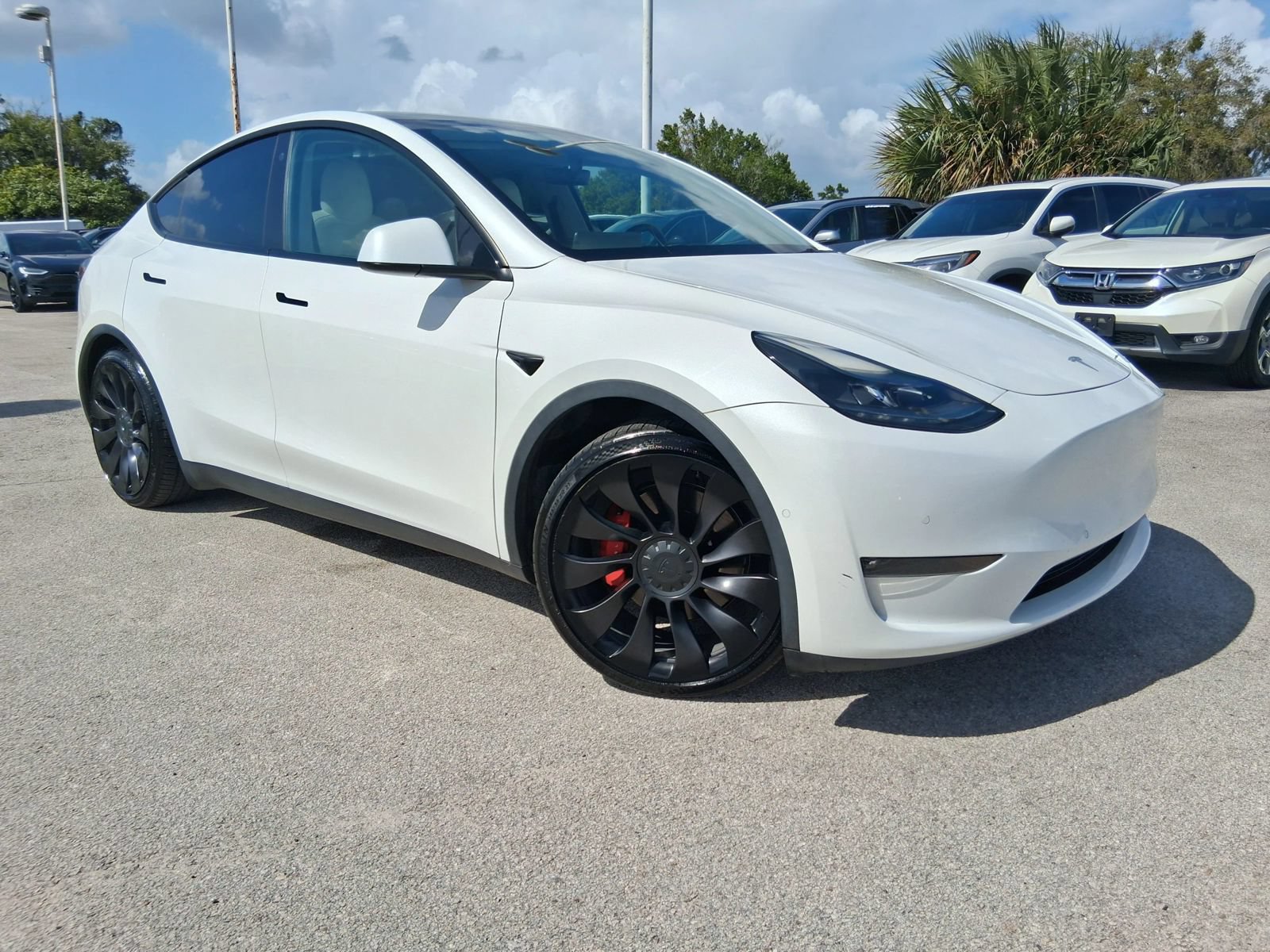 Used 2022 Tesla Model Y Performance AWD/4WD image 1