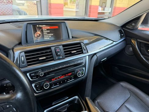Used 2015 BMW 328i xDrive Sedan w/ Premium Package AWD/4WD image 32