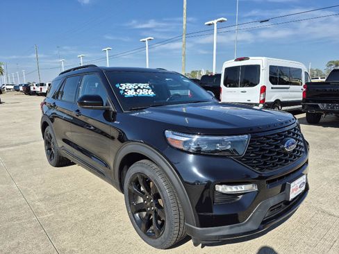 Certified 2024 Ford Explorer ST-Line w/ Class IV Trailer Tow Package image 4