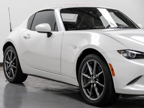 Used 2018 MAZDA MX-5 Miata RF Grand Touring RWD image 5
