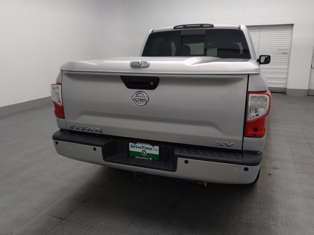 Used 2017 Nissan Titan SV RWD image 7