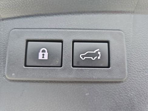 Used 2021 Subaru Outback Premium image 13