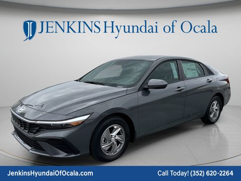 New 2026 Hyundai Elantra SEL Sport Premium FWD image 9