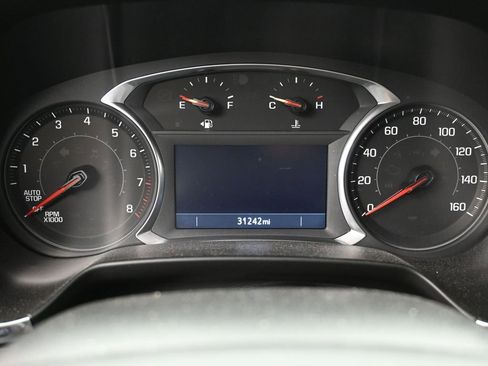 Used 2024 Chevrolet Blazer LT FWD image 11