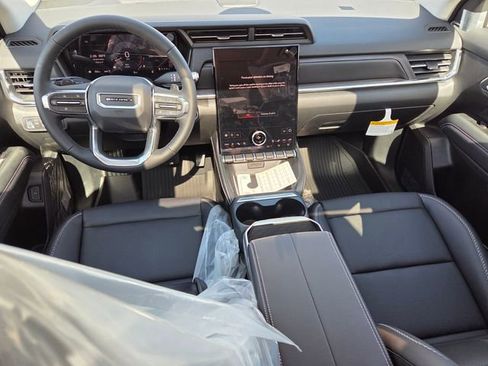 New 2026 GMC Terrain Denali w/ LPO, Floor Liner Package image 9