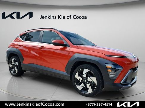 Used 2024 Hyundai Kona Limited FWD image 1