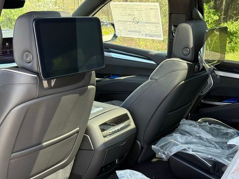New 2026 Cadillac Escalade Sport w/ Touring Package AWD/4WD image 22