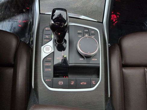 Used 2022 BMW 430i xDrive Convertible w/ Premium Package image 17