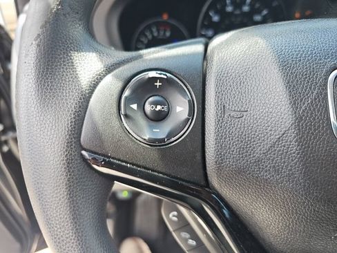 Used 2016 Honda HR-V LX image 17