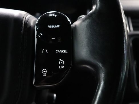 Used 2018 Land Rover Range Rover Supercharged image 16